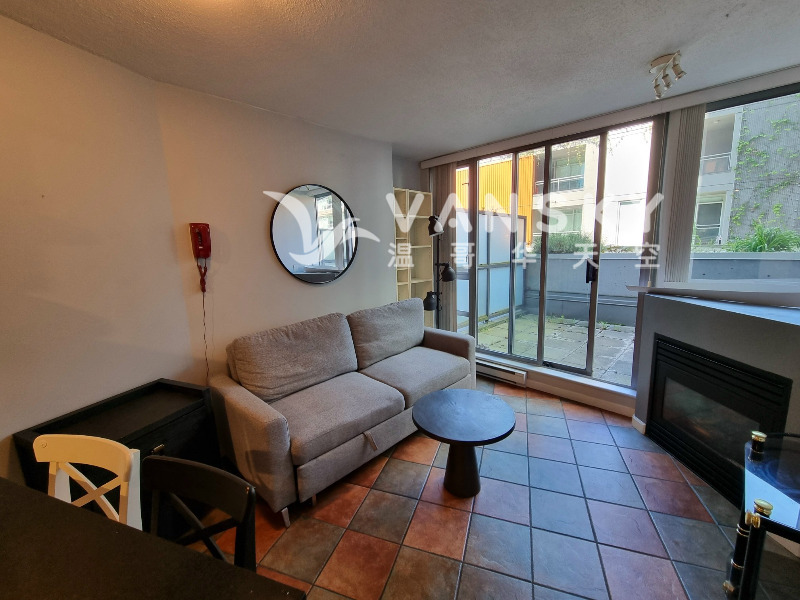 250616113737_8 Living Room.jpg